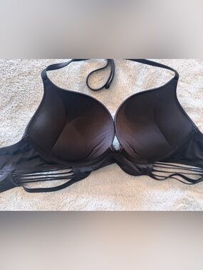 Victoria's Secret Bombshell Add-2-Cups Maximum Lift Push-Up Bra Size 36B